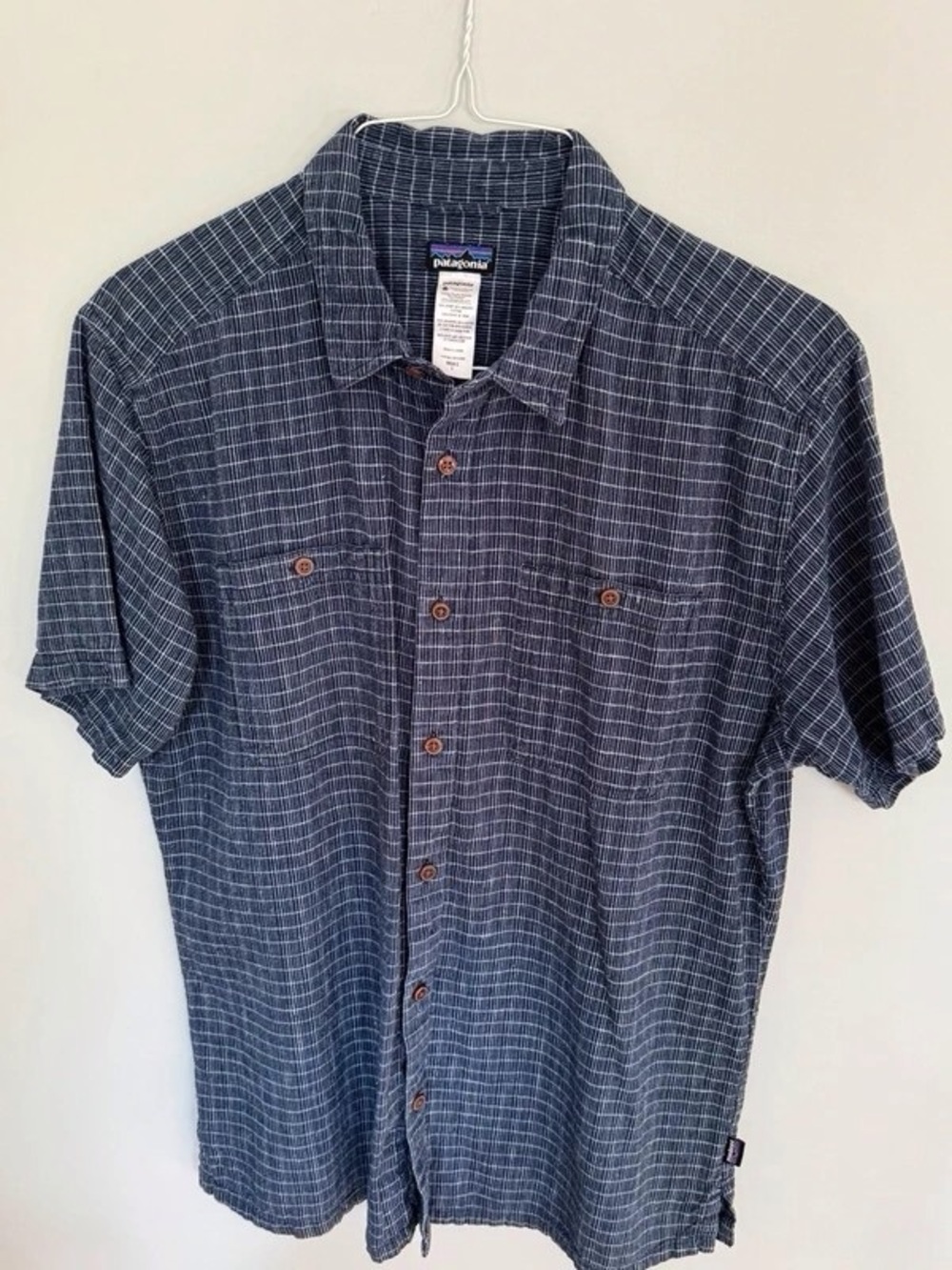 Patagonia Men's Navy Blue Short-Sleeve Button-Down Shirt